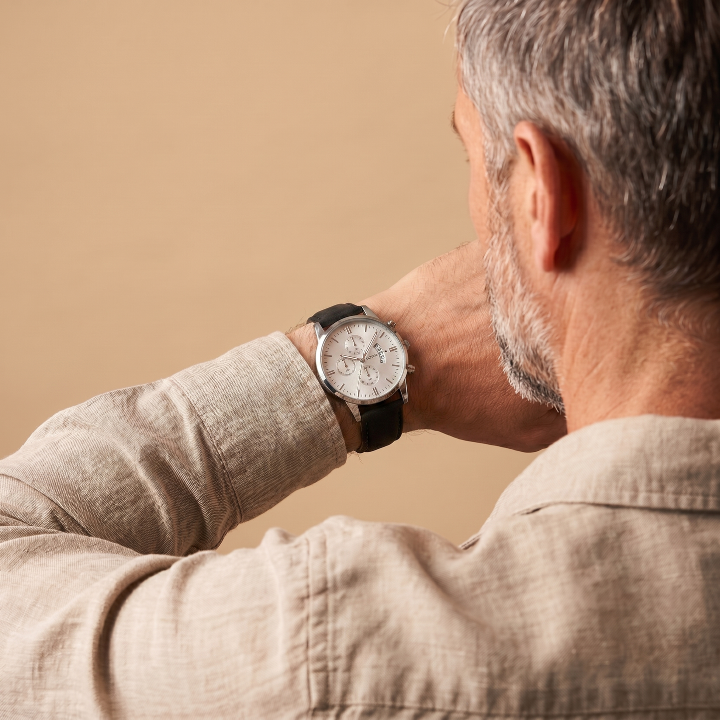Para mi marido: reloj con correa de cuero personalizada