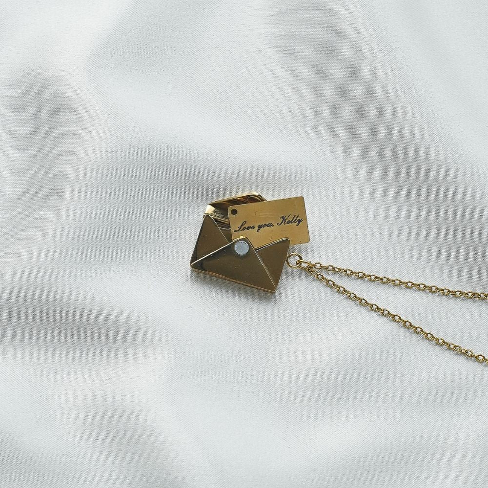 Mother's Love Letter Necklace - LED Box Gift Set