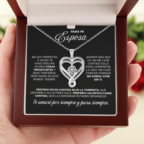Collar de corazón grabado para esposa con caja LED