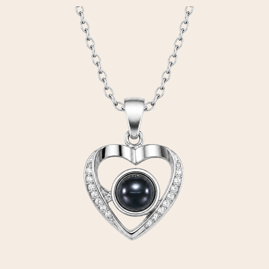Collar con inscripción «A mi alma gemela»
