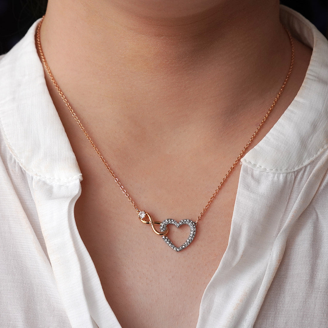 Forever Linked – Personalized Infinity Heart Necklace